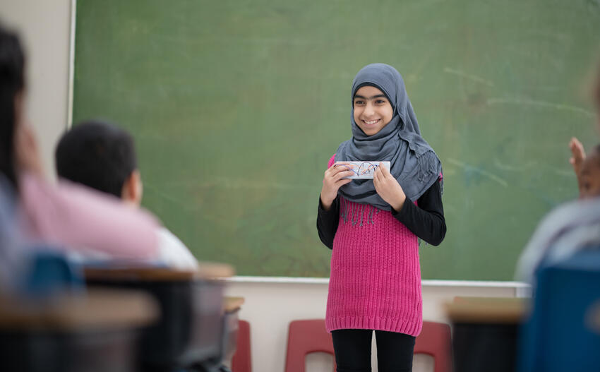 Image of young migrant / fatcamera © iStock, 2021